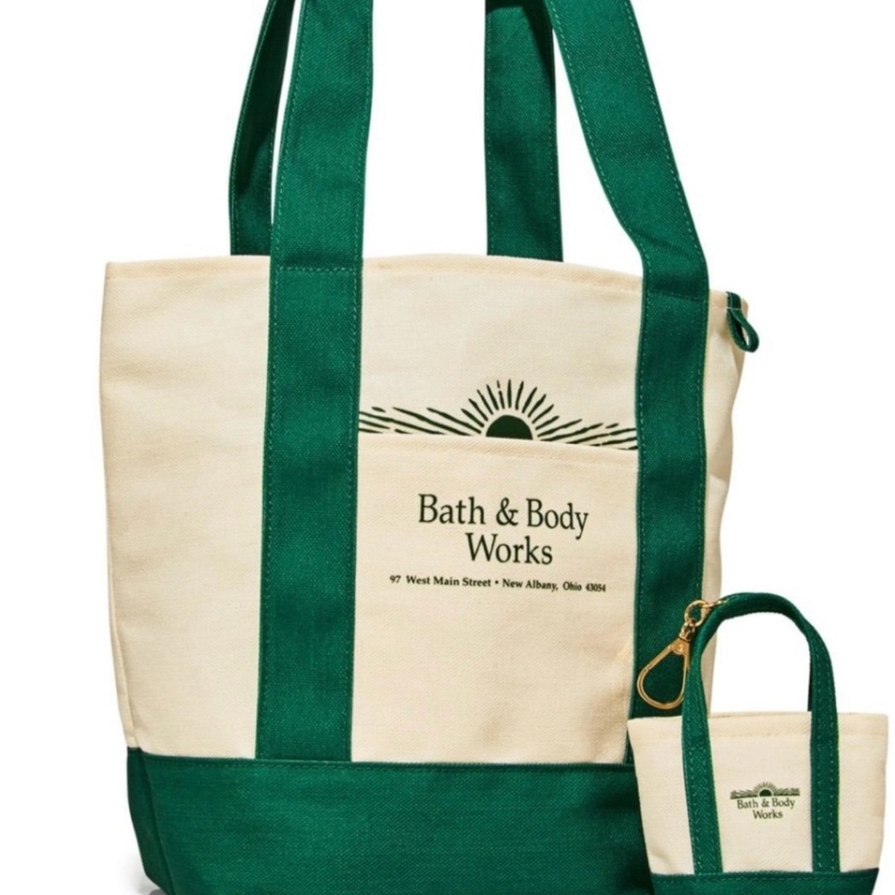 Bath & Body Works Tote Bag in Green and Cream